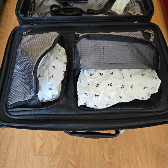 TUMI Fremont Camouflage Expandable Carry On Spinner Suitcase - Picture 13 of 13